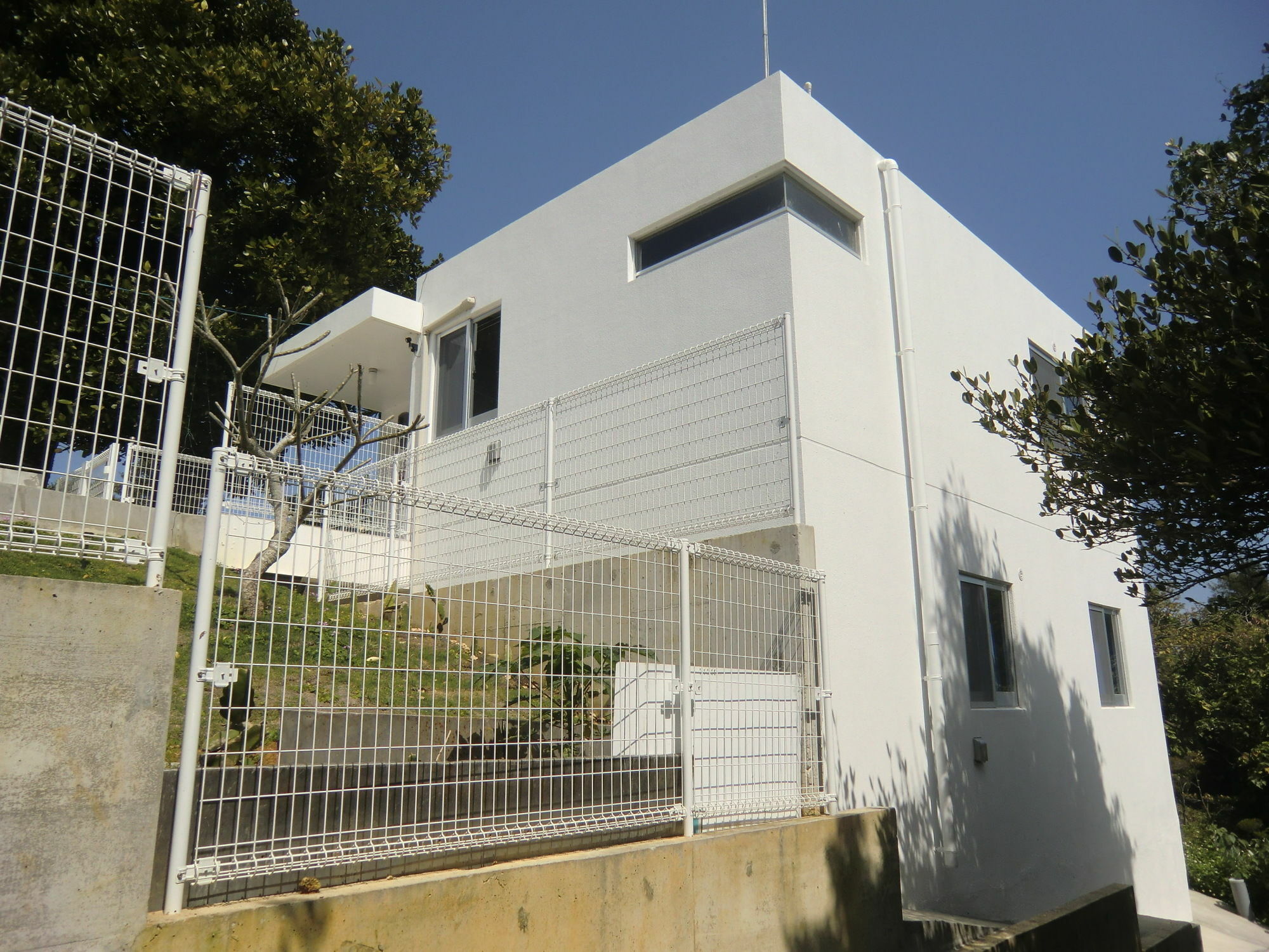 Holiday House Ryukyu-An "Music Hostel" Yomitan Exterior photo